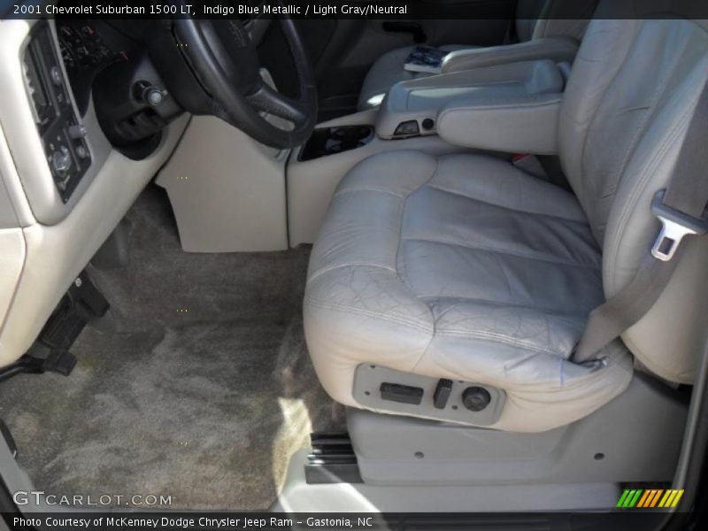 Indigo Blue Metallic / Light Gray/Neutral 2001 Chevrolet Suburban 1500 LT