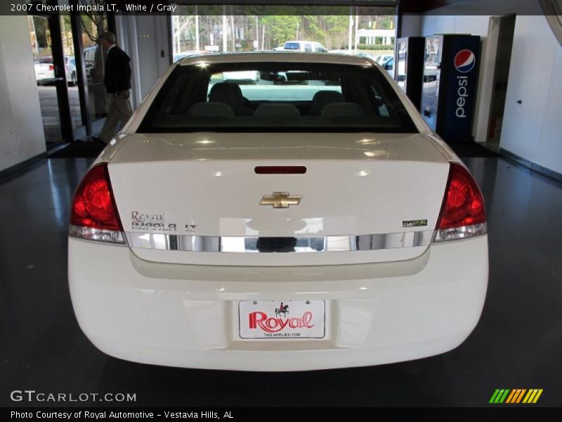 White / Gray 2007 Chevrolet Impala LT