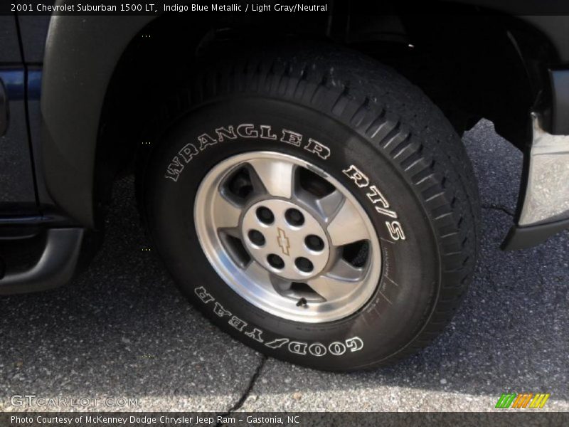 Indigo Blue Metallic / Light Gray/Neutral 2001 Chevrolet Suburban 1500 LT
