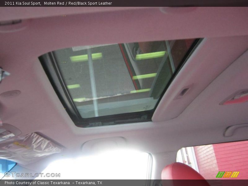 Sunroof of 2011 Soul Sport