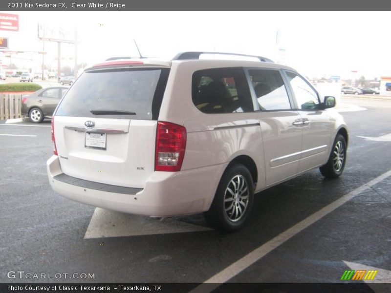Clear White / Beige 2011 Kia Sedona EX