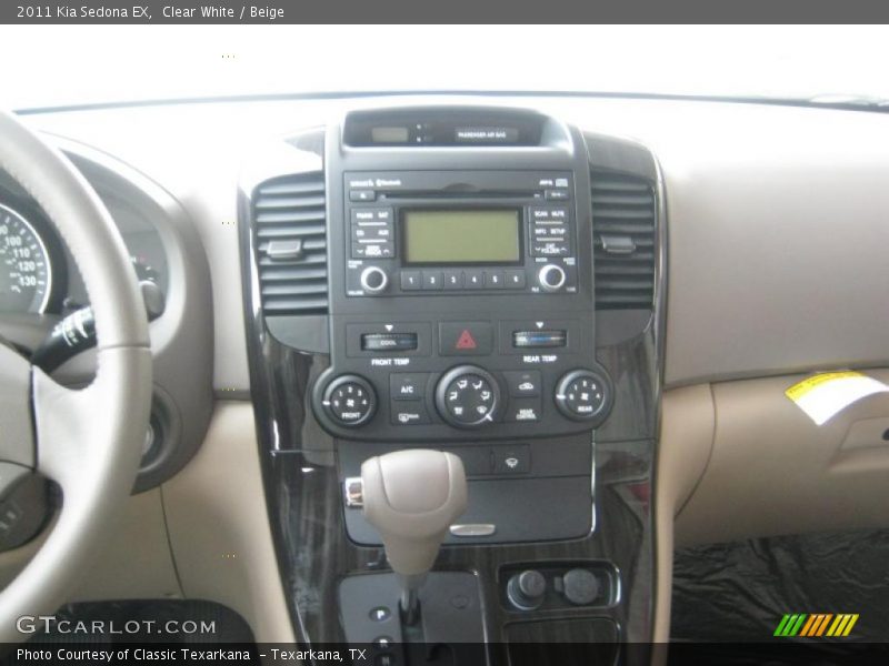 Controls of 2011 Sedona EX