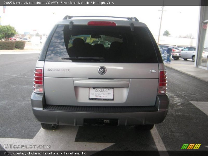 Silver Birch Metallic / Midnight Grey 2005 Mercury Mountaineer V6 AWD