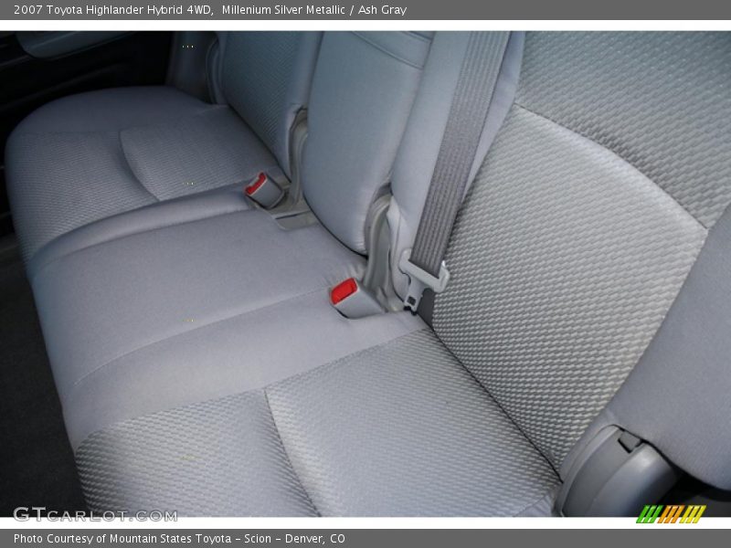 Millenium Silver Metallic / Ash Gray 2007 Toyota Highlander Hybrid 4WD