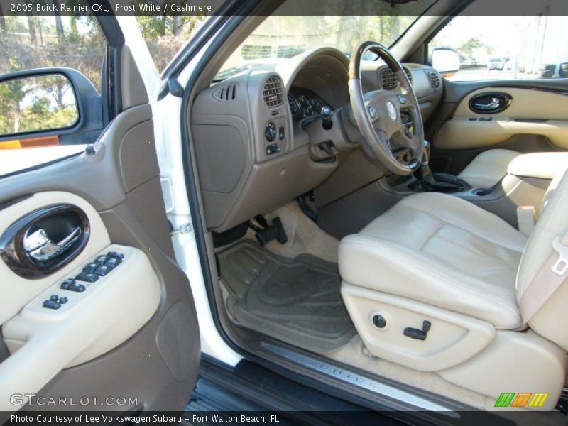 Frost White / Cashmere 2005 Buick Rainier CXL
