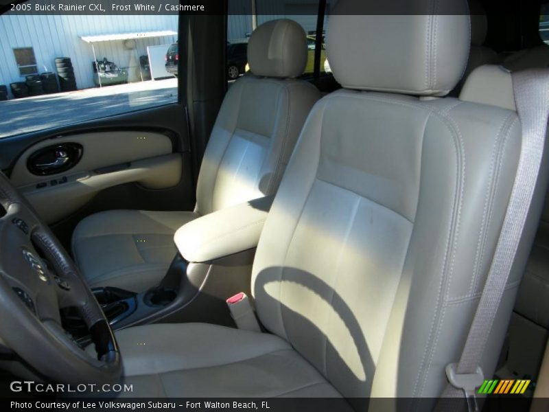 Frost White / Cashmere 2005 Buick Rainier CXL