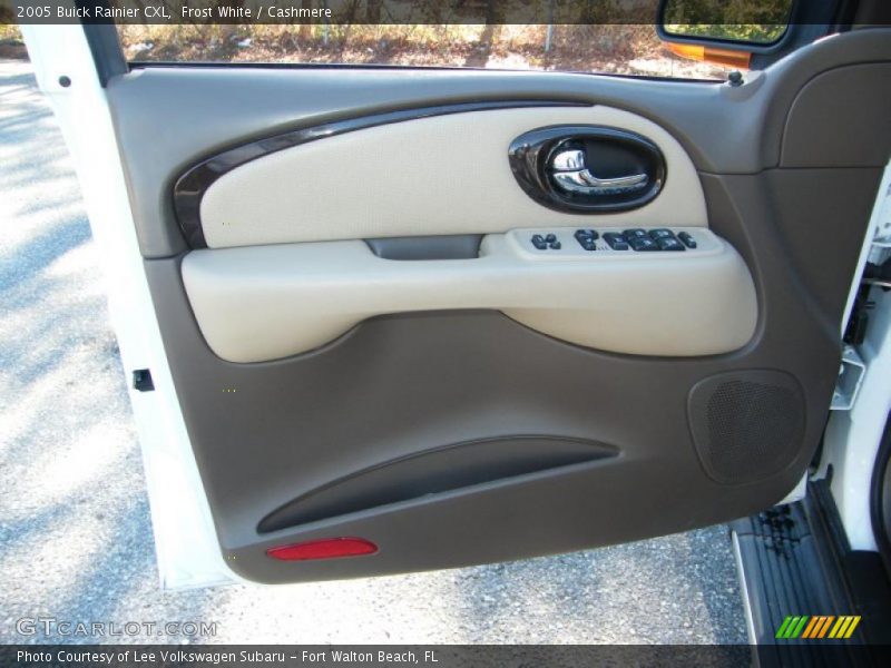 Frost White / Cashmere 2005 Buick Rainier CXL