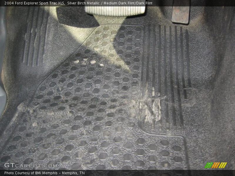Silver Birch Metallic / Medium Dark Flint/Dark Flint 2004 Ford Explorer Sport Trac XLS