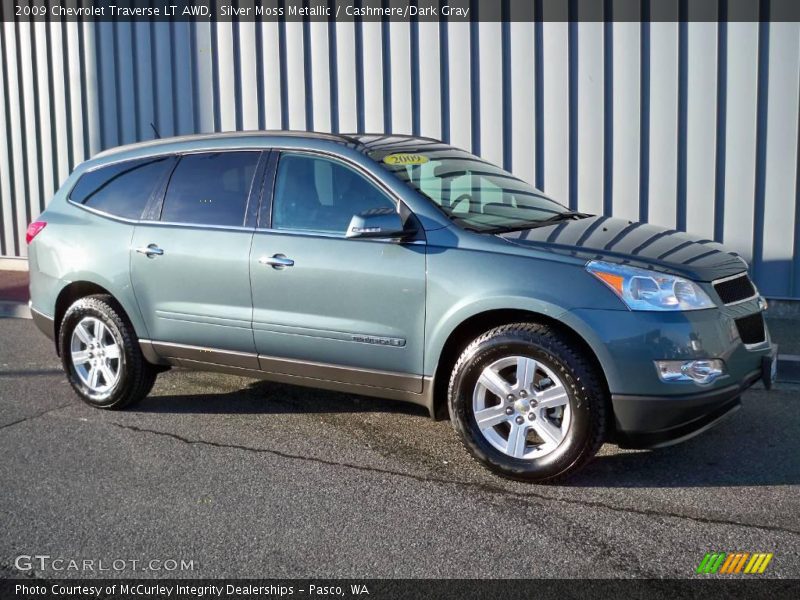 Silver Moss Metallic / Cashmere/Dark Gray 2009 Chevrolet Traverse LT AWD