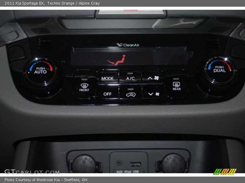 Controls of 2011 Sportage EX