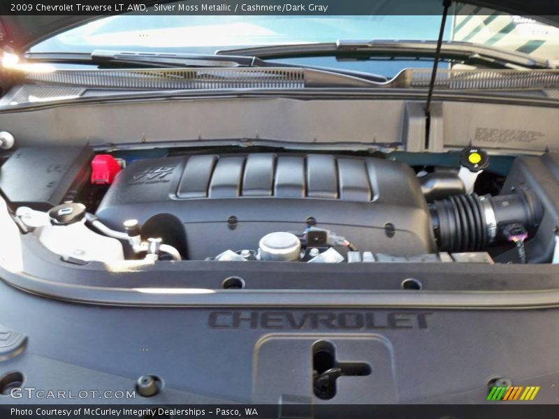 Silver Moss Metallic / Cashmere/Dark Gray 2009 Chevrolet Traverse LT AWD