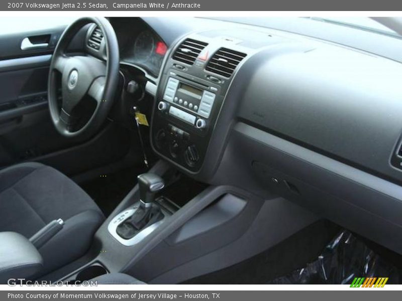 Campanella White / Anthracite 2007 Volkswagen Jetta 2.5 Sedan