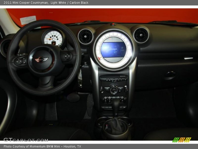 Light White / Carbon Black 2011 Mini Cooper Countryman