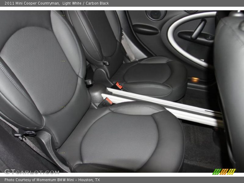 Light White / Carbon Black 2011 Mini Cooper Countryman