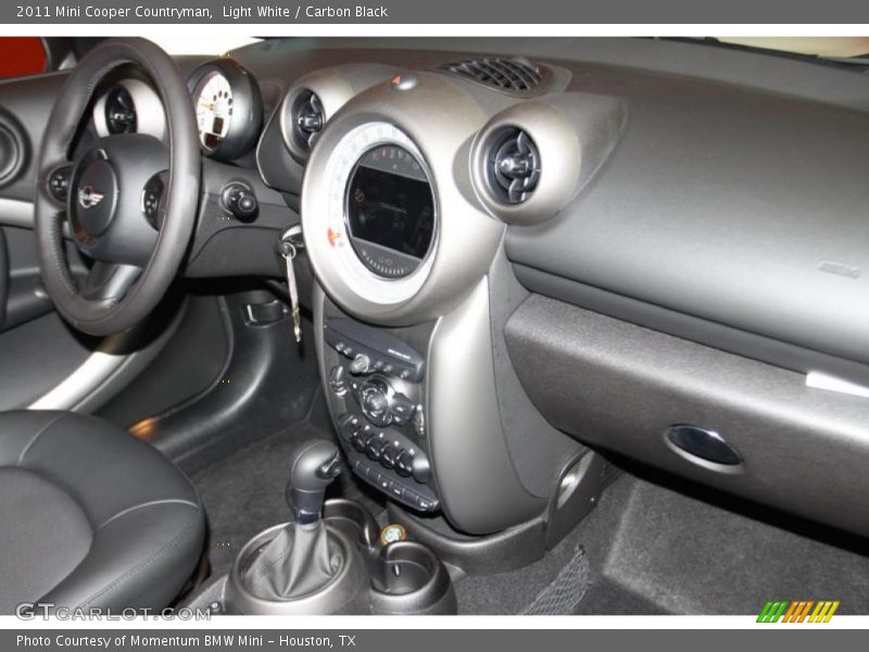 Light White / Carbon Black 2011 Mini Cooper Countryman