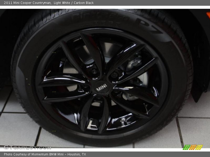 Light White / Carbon Black 2011 Mini Cooper Countryman