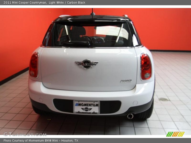 Light White / Carbon Black 2011 Mini Cooper Countryman