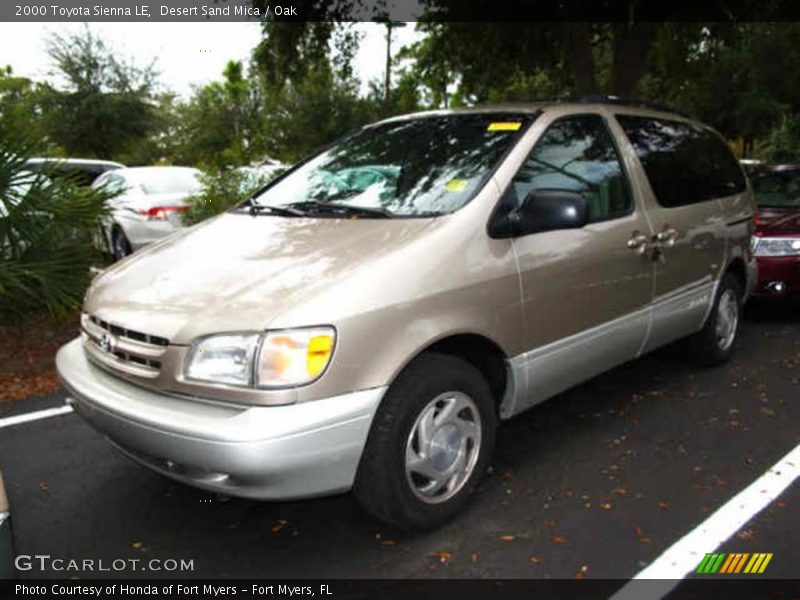 Desert Sand Mica / Oak 2000 Toyota Sienna LE