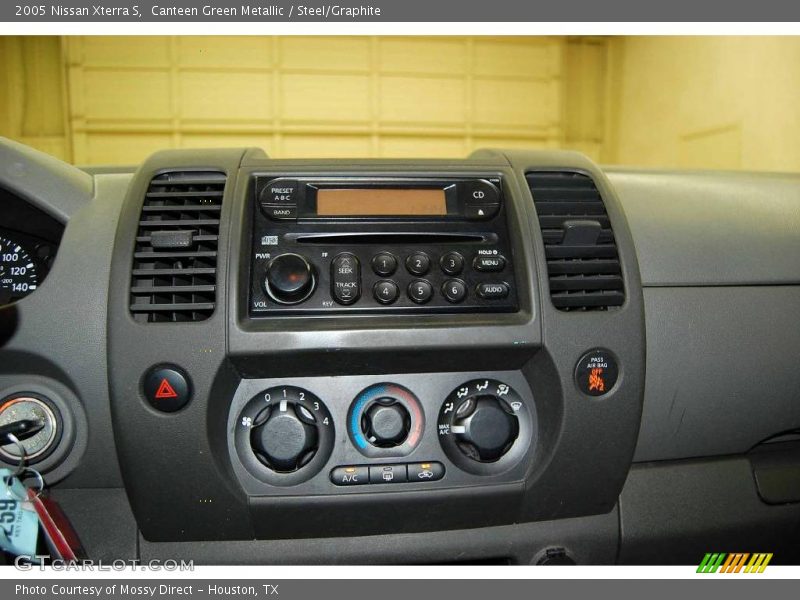 Canteen Green Metallic / Steel/Graphite 2005 Nissan Xterra S