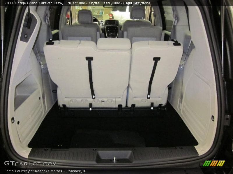  2011 Grand Caravan Crew Trunk