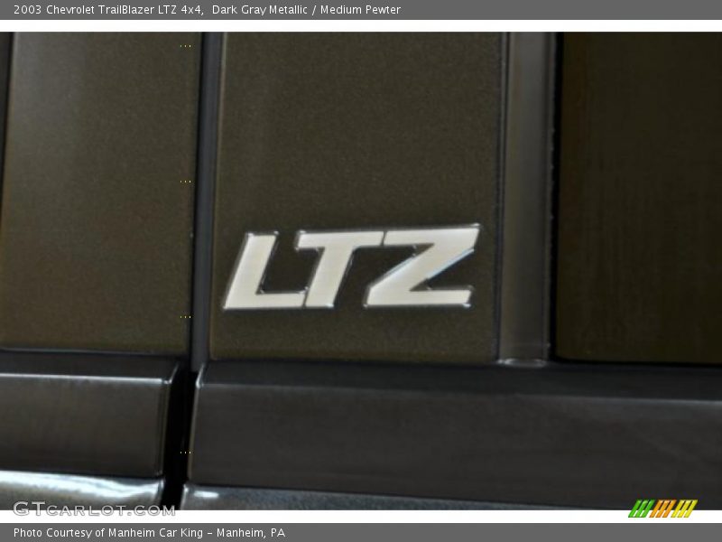 Dark Gray Metallic / Medium Pewter 2003 Chevrolet TrailBlazer LTZ 4x4