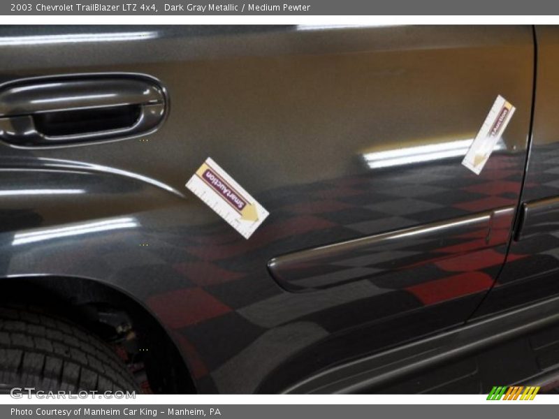 Dark Gray Metallic / Medium Pewter 2003 Chevrolet TrailBlazer LTZ 4x4