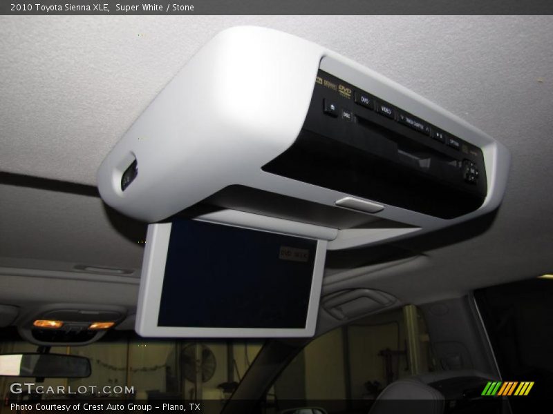 Super White / Stone 2010 Toyota Sienna XLE