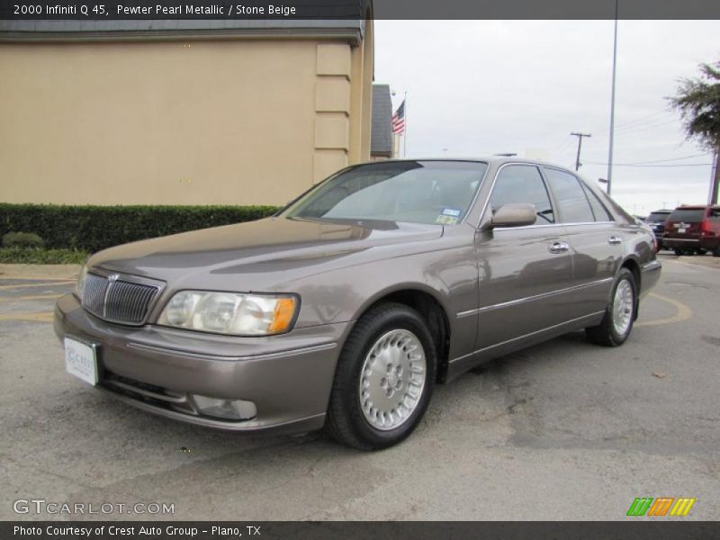 Front 3/4 View of 2000 Q 45