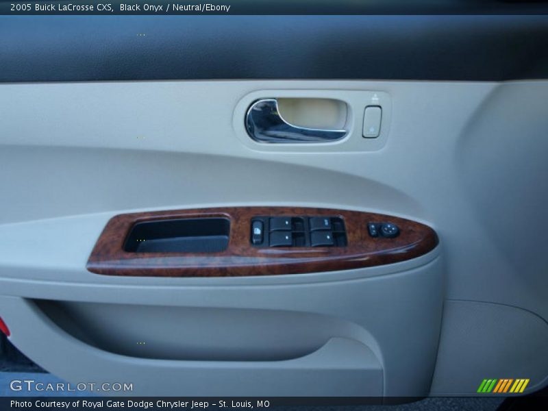 Black Onyx / Neutral/Ebony 2005 Buick LaCrosse CXS