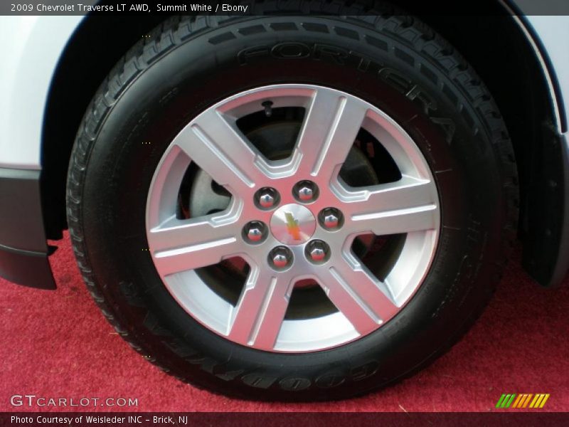 Summit White / Ebony 2009 Chevrolet Traverse LT AWD