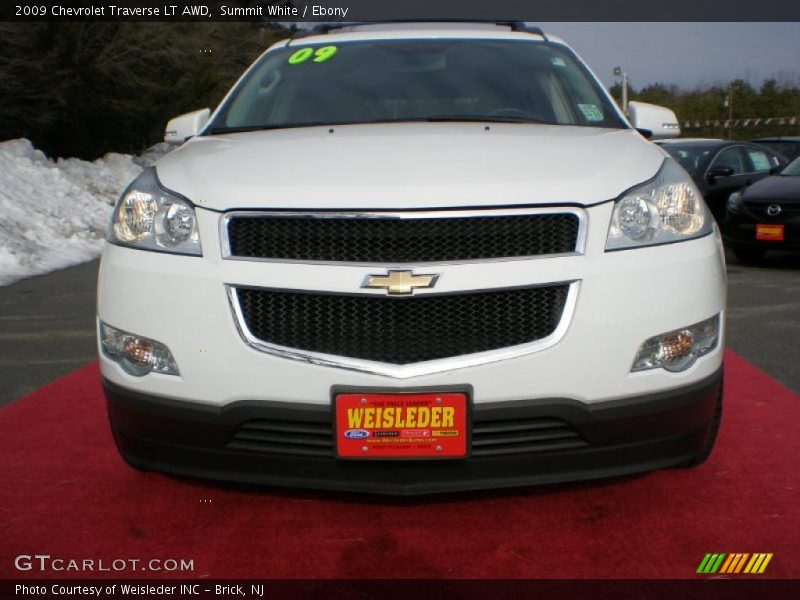 Summit White / Ebony 2009 Chevrolet Traverse LT AWD
