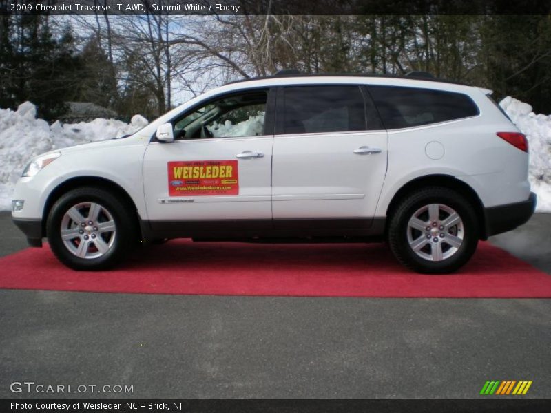 Summit White / Ebony 2009 Chevrolet Traverse LT AWD