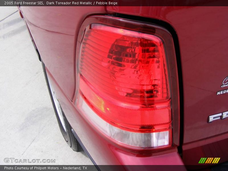 Dark Toreador Red Metallic / Pebble Beige 2005 Ford Freestar SES