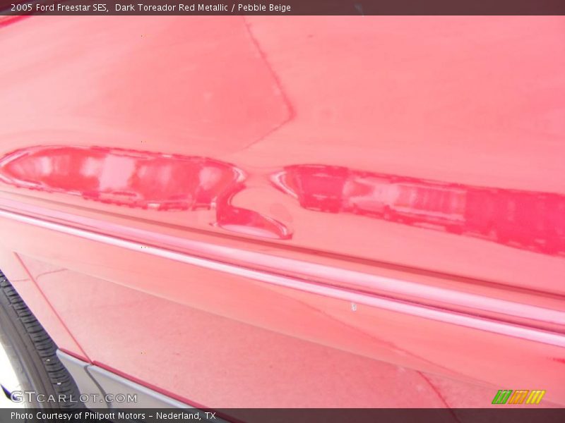 Dark Toreador Red Metallic / Pebble Beige 2005 Ford Freestar SES