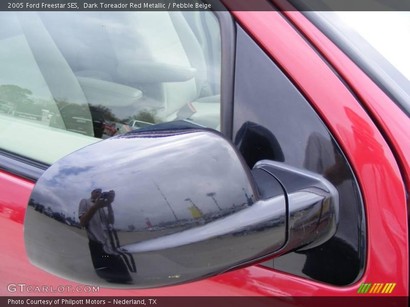 Dark Toreador Red Metallic / Pebble Beige 2005 Ford Freestar SES