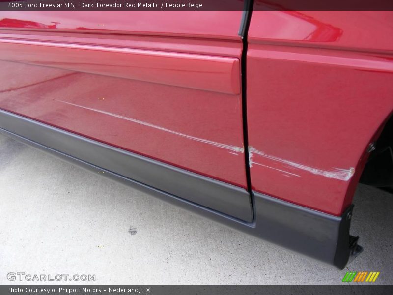 Dark Toreador Red Metallic / Pebble Beige 2005 Ford Freestar SES