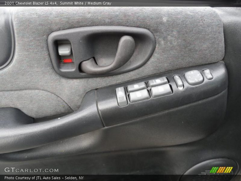 Summit White / Medium Gray 2000 Chevrolet Blazer LS 4x4
