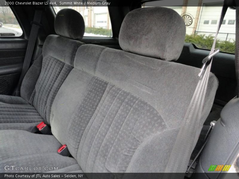 Summit White / Medium Gray 2000 Chevrolet Blazer LS 4x4