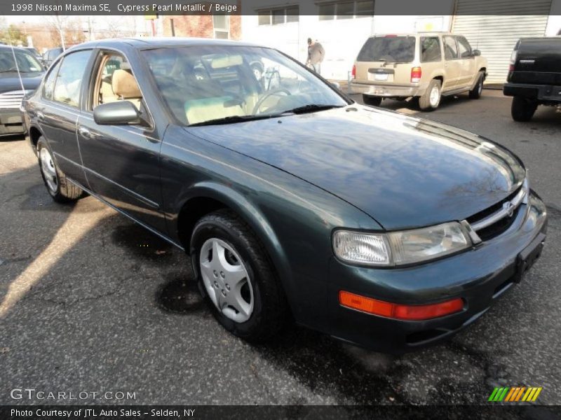 Cypress Pearl Metallic / Beige 1998 Nissan Maxima SE