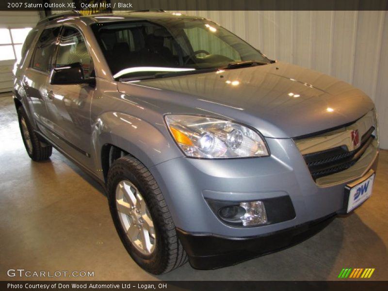 Ocean Mist / Black 2007 Saturn Outlook XE