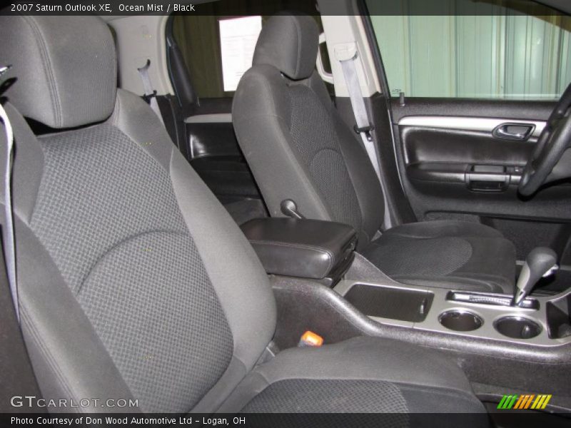 Ocean Mist / Black 2007 Saturn Outlook XE