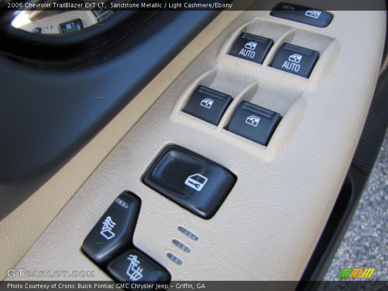 Controls of 2006 TrailBlazer EXT LT