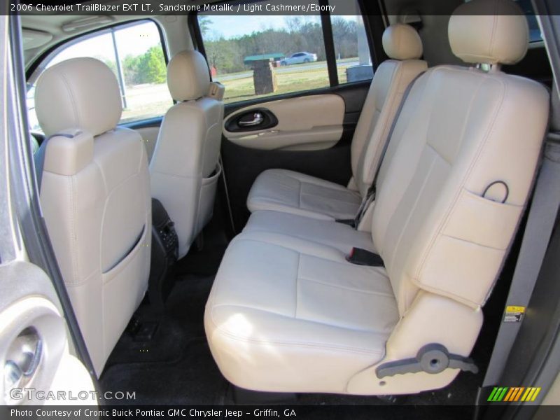  2006 TrailBlazer EXT LT Light Cashmere/Ebony Interior