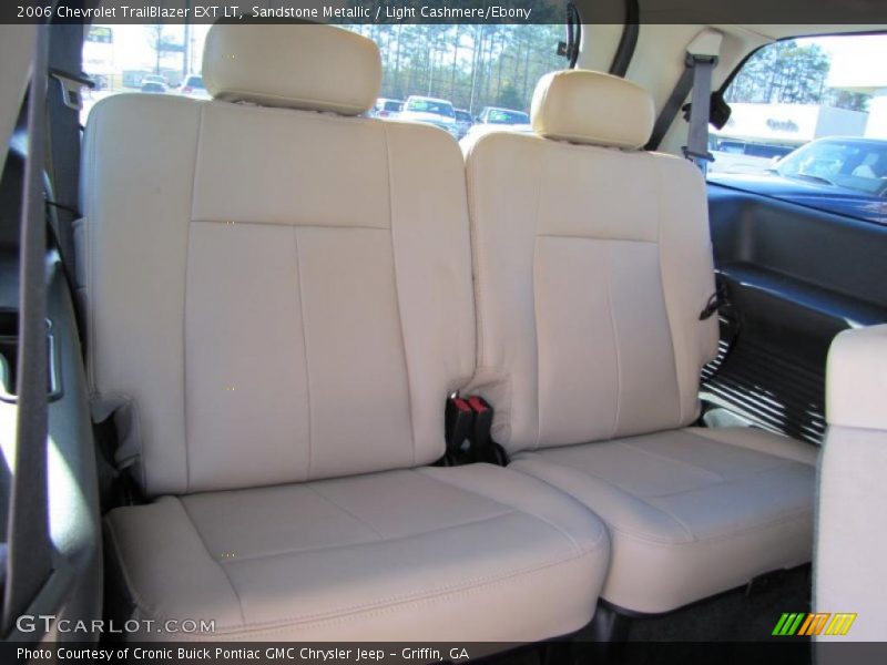  2006 TrailBlazer EXT LT Light Cashmere/Ebony Interior