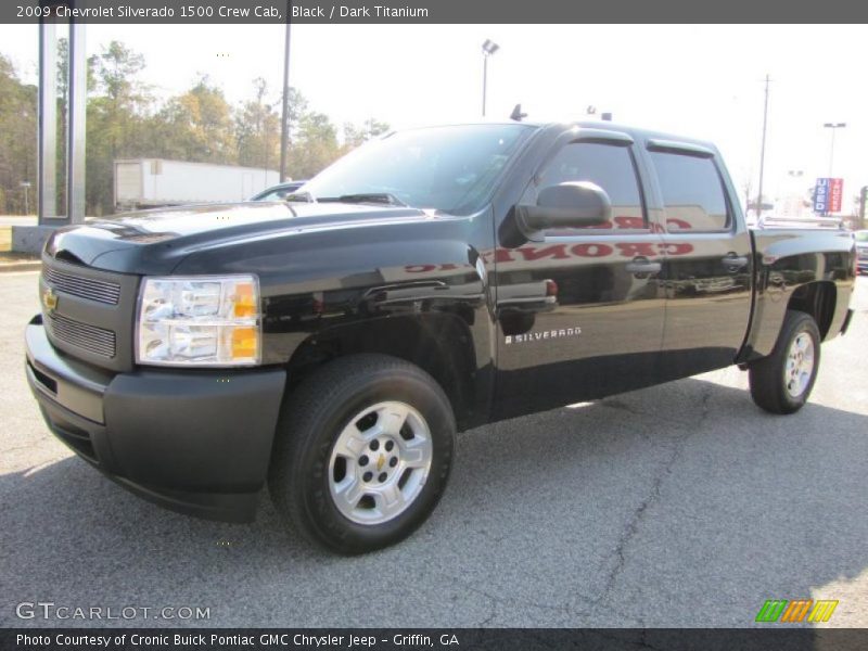 Front 3/4 View of 2009 Silverado 1500 Crew Cab