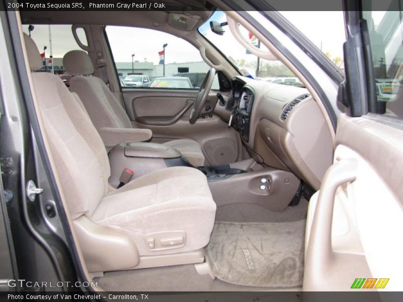 Phantom Gray Pearl / Oak 2004 Toyota Sequoia SR5