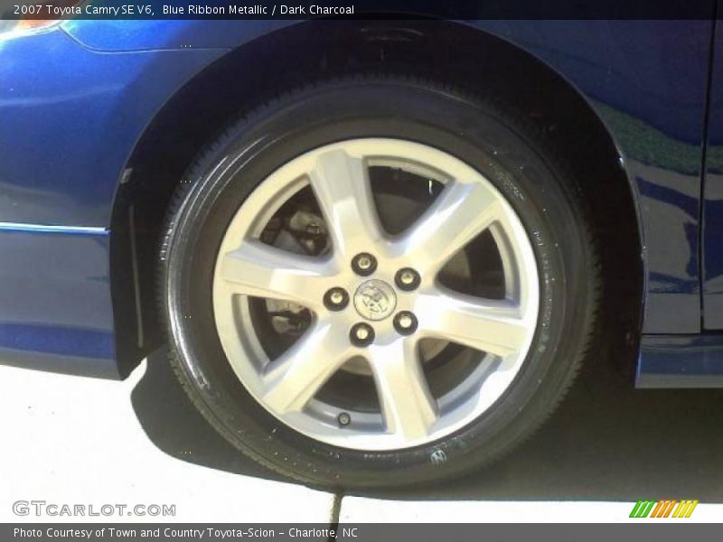 Blue Ribbon Metallic / Dark Charcoal 2007 Toyota Camry SE V6