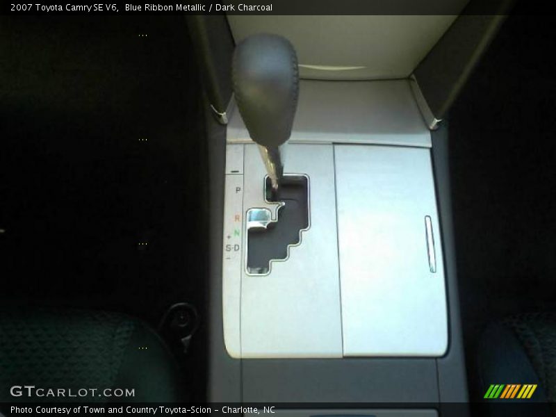 Blue Ribbon Metallic / Dark Charcoal 2007 Toyota Camry SE V6