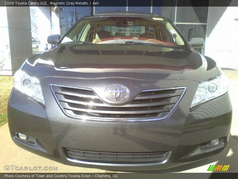 Magnetic Gray Metallic / Ash 2009 Toyota Camry XLE