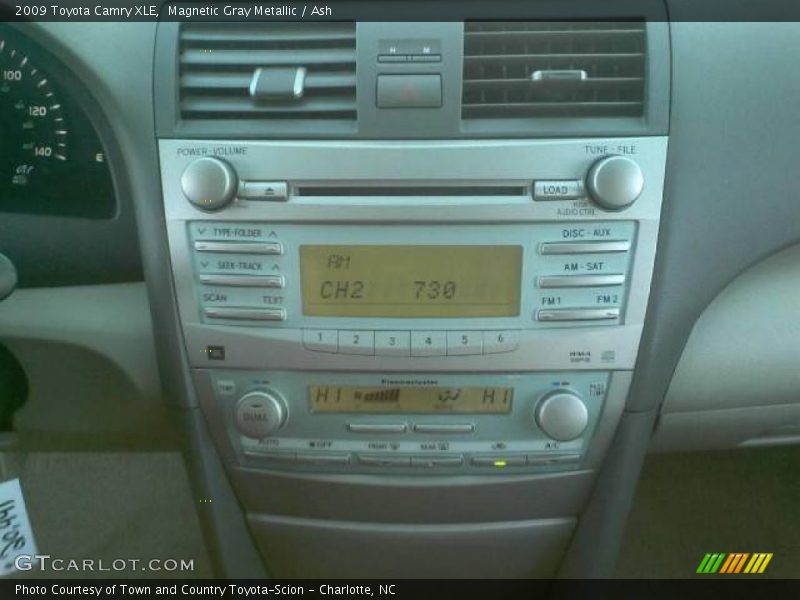 Magnetic Gray Metallic / Ash 2009 Toyota Camry XLE